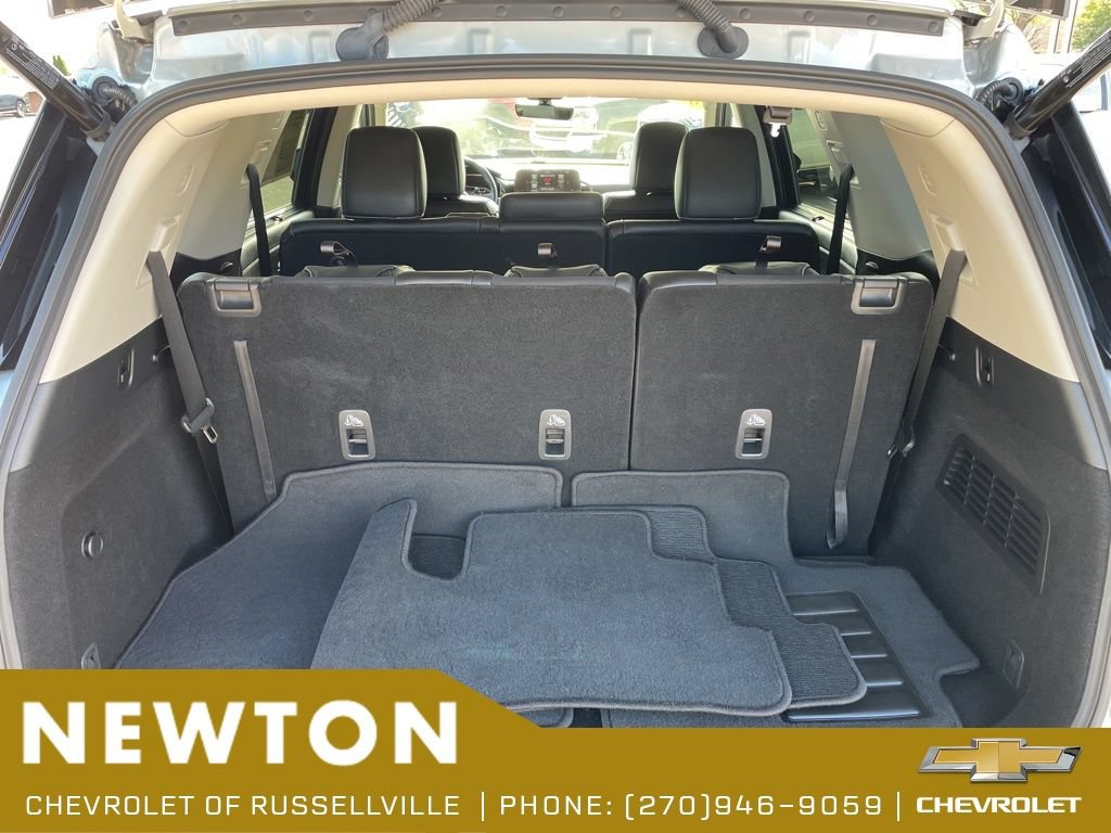Used 2025 Nissan Pathfinder SL AWD/4WD image 50