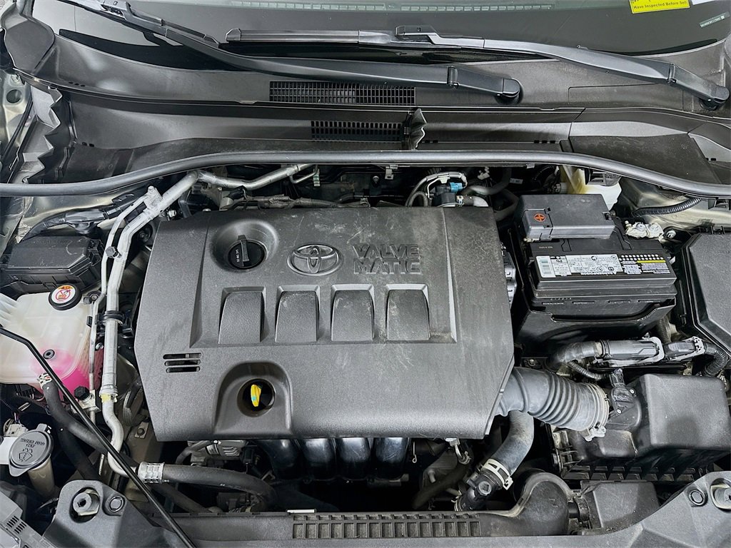 Used 2021 Toyota C-HR XLE image 32