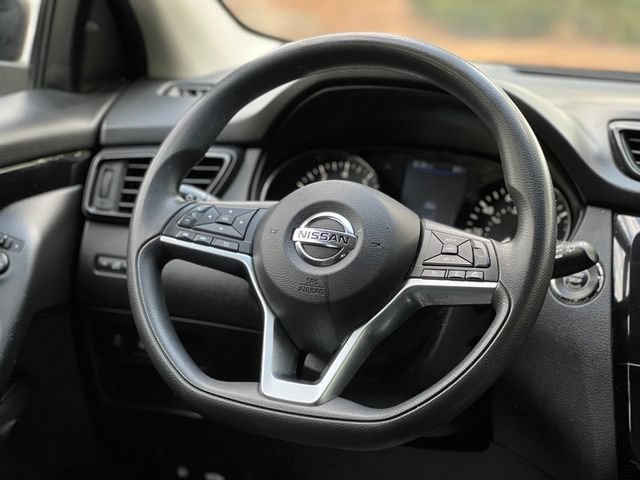 Used 2020 Nissan Rogue Sport SV FWD image 28