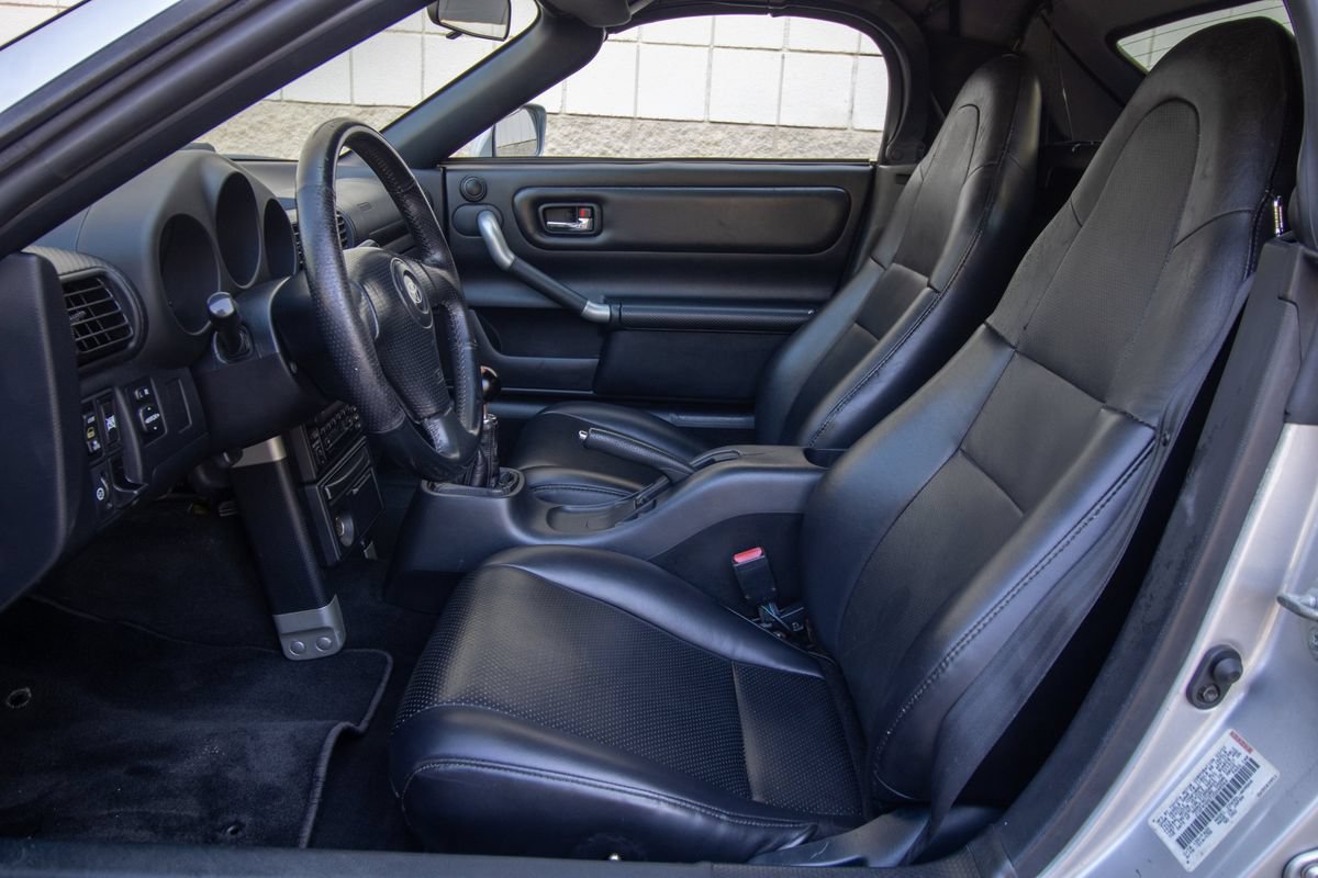 Used 2002 Toyota MR2 RWD image 12