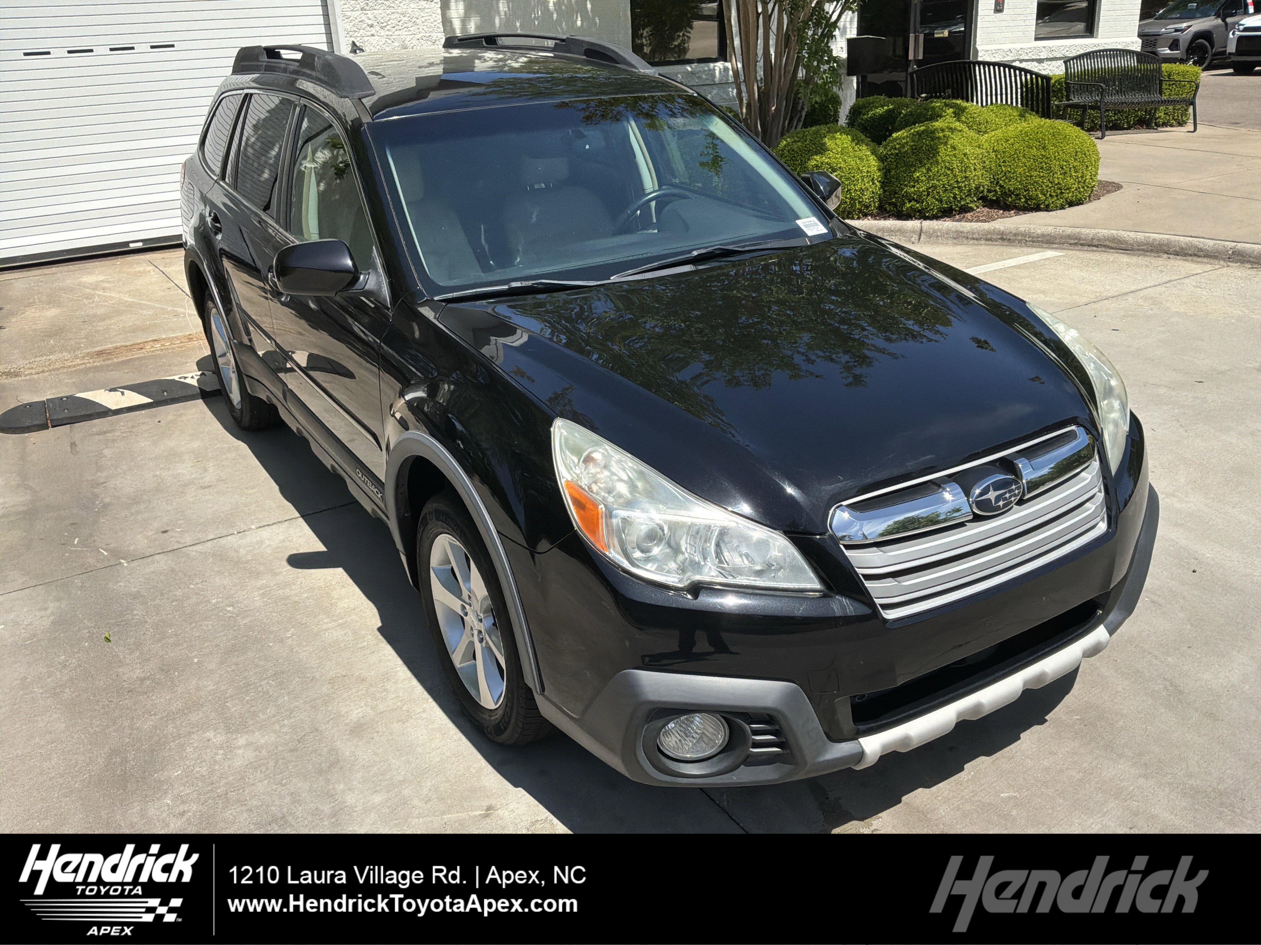 Used 2014 Subaru Outback 2.5i Limited w/ Accessory Value Package (OYU)