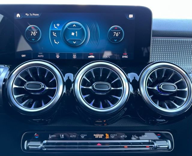 Certified 2022 Mercedes-Benz GLB 250 4MATIC image 23