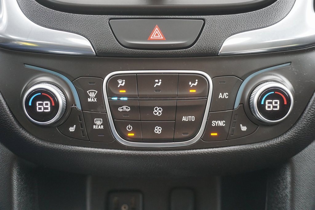 Used 2018 Chevrolet Equinox LT w/ Sun & Infotainment Package image 14