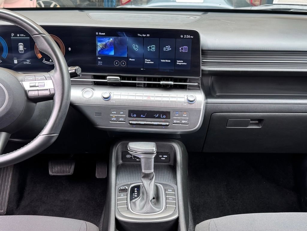 Certified 2025 Hyundai Kona SEL AWD/4WD image 3