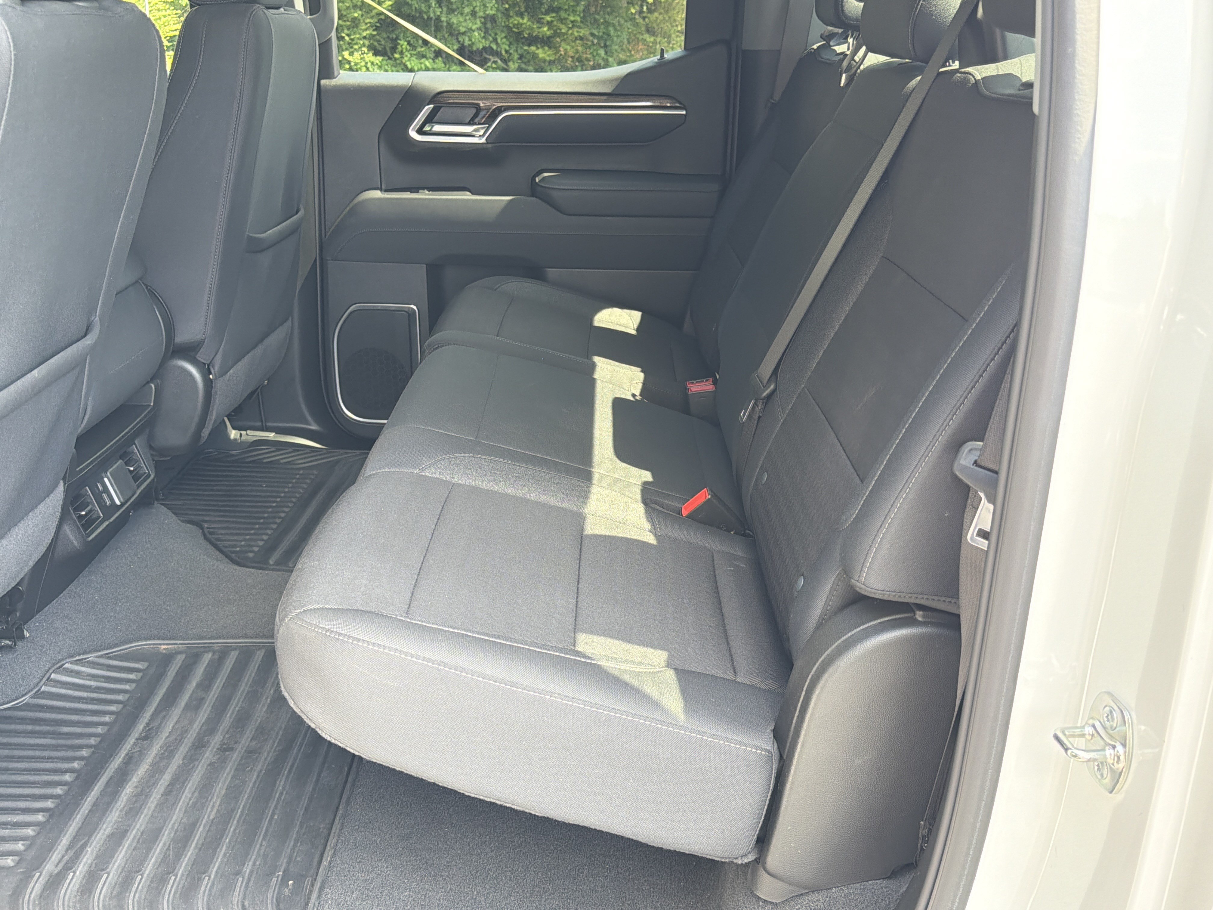 Used 2025 Chevrolet Silverado 1500 LT RWD image 20
