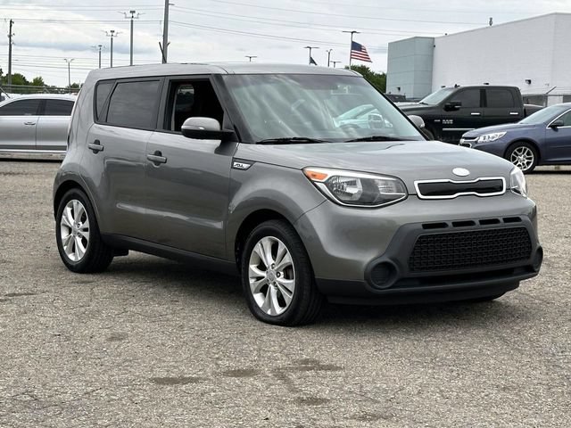 Used 2014 Kia Soul + FWD image 6