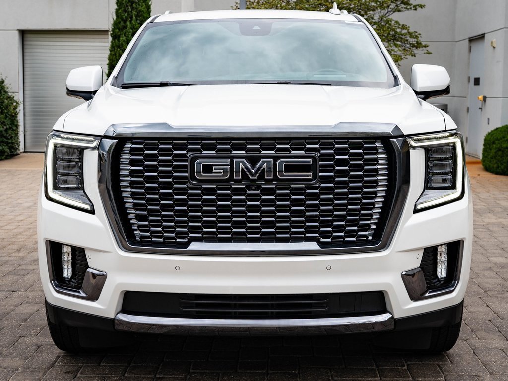 Used 2024 GMC Yukon Denali Ultimate image 2
