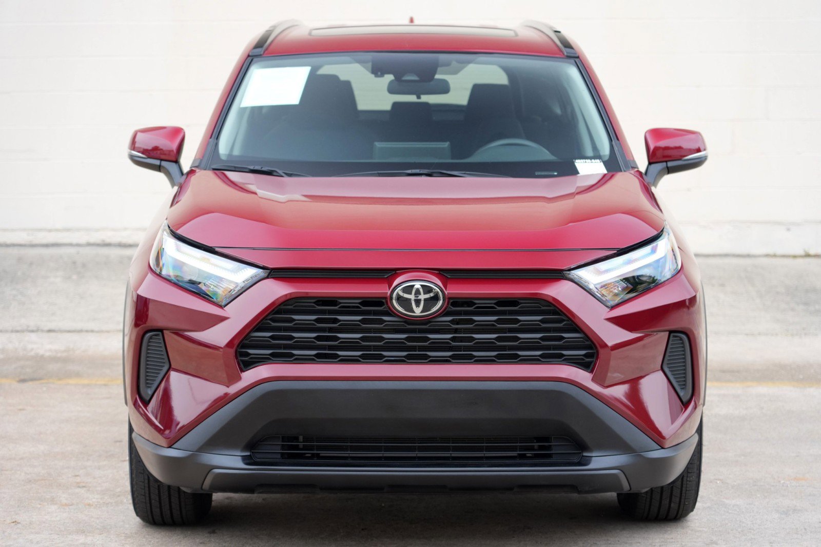 Used 2025 Toyota RAV4 XLE w/ Convenience Package FWD image 45