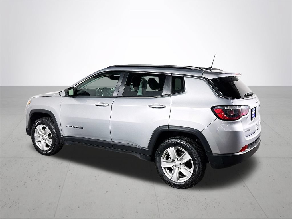 Used 2022 Jeep Compass Latitude w/ Convenience Group AWD/4WD image 8