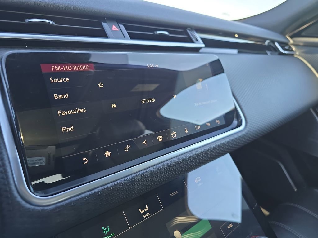 Used 2019 Land Rover Range Rover Velar R-Dynamic SE image 20