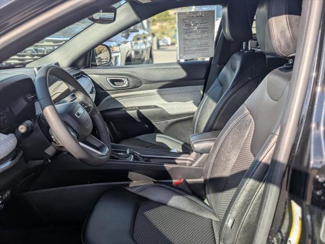 Certified 2024 Jeep Compass Latitude image 7