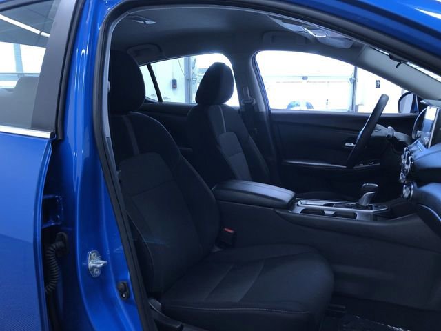 Used 2025 Nissan Sentra SV FWD image 22