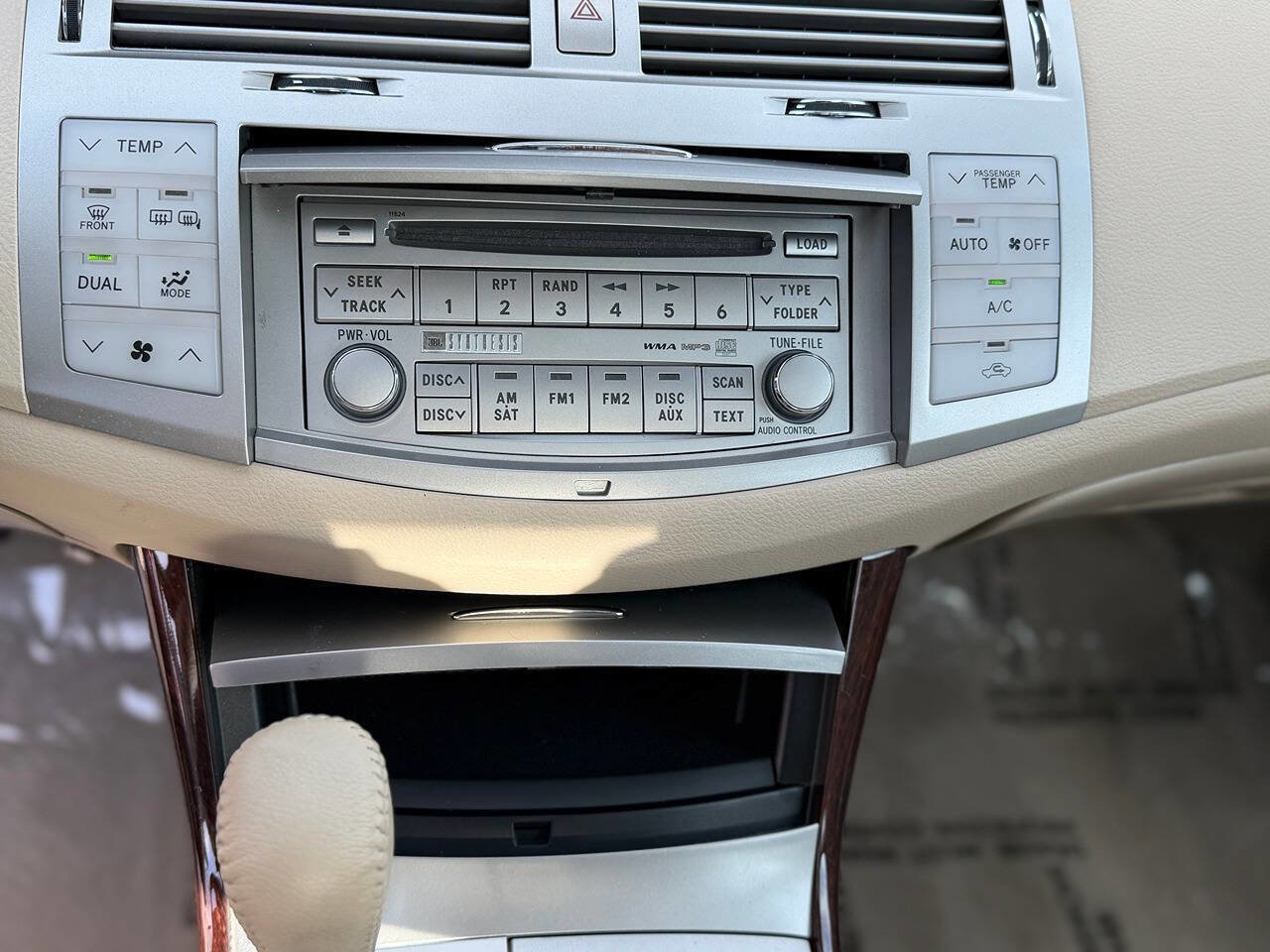 Used 2008 Toyota Avalon XLS image 90