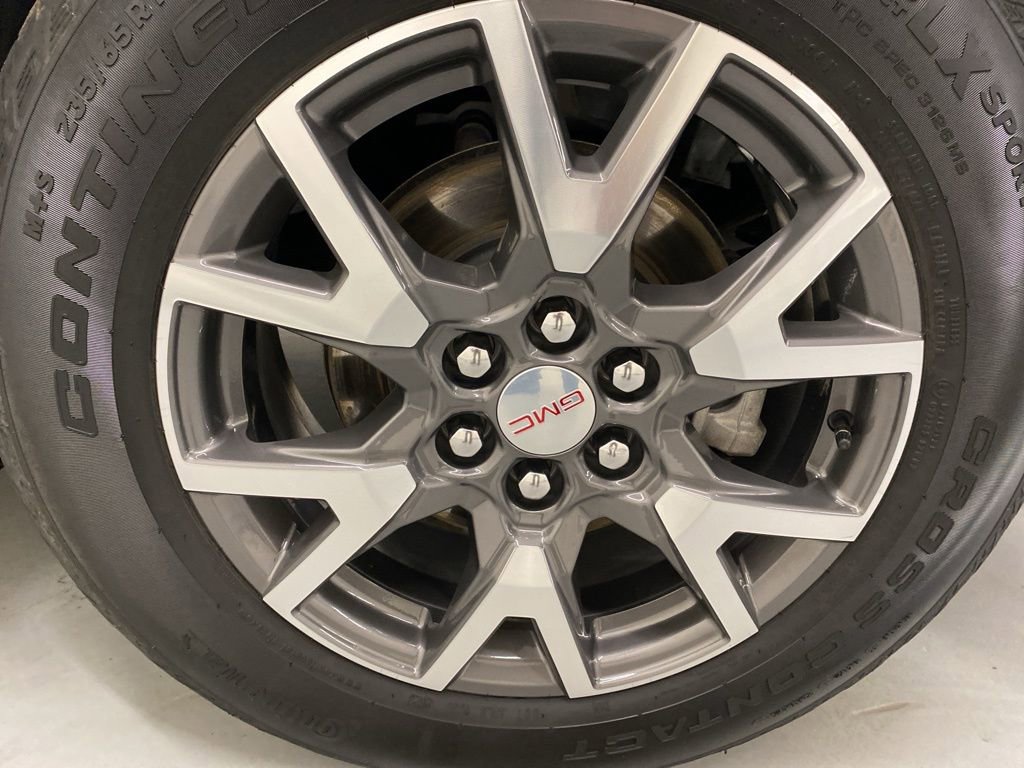 Certified 2023 GMC Acadia SLE w/ Driver Convenience Package image 26