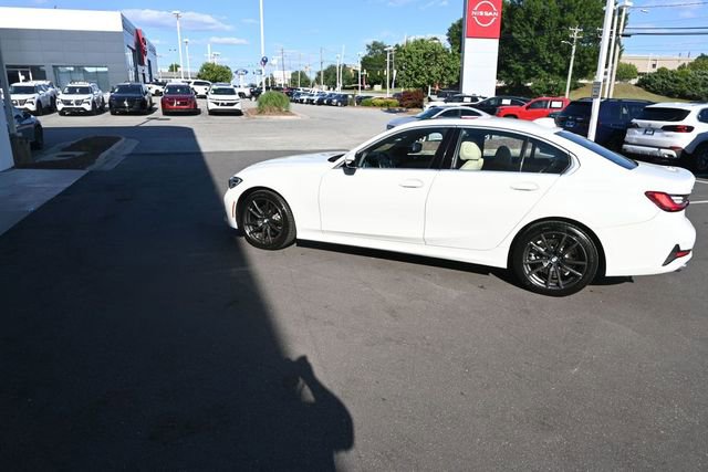 Used 2019 BMW 330i xDrive Sedan w/ Convenience Package AWD/4WD image 11
