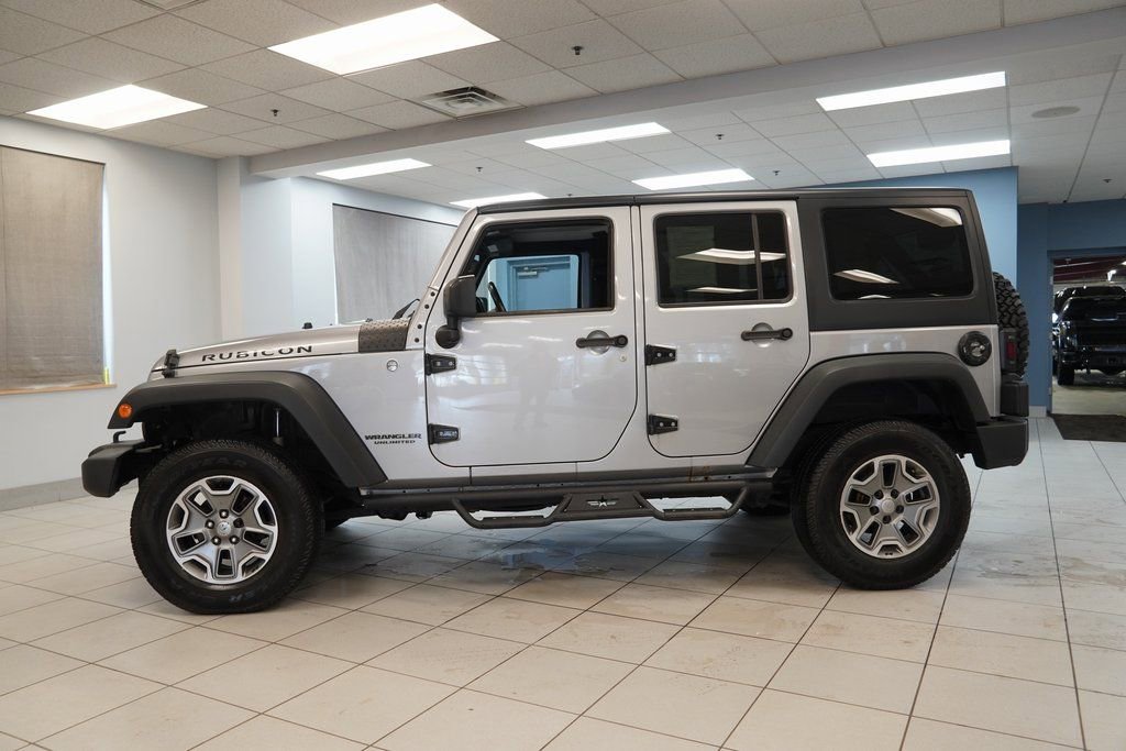 Used 2014 Jeep Wrangler Unlimited Rubicon w/ Connectivity Group image 2