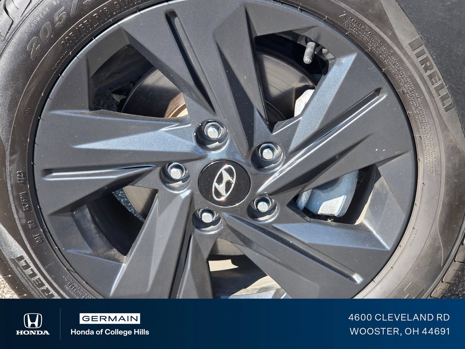 Used 2023 Hyundai Elantra SEL FWD image 11