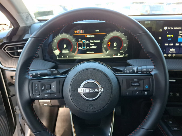 Certified 2026 Nissan Kicks SR w/ Cold Weather Package FWD image 18