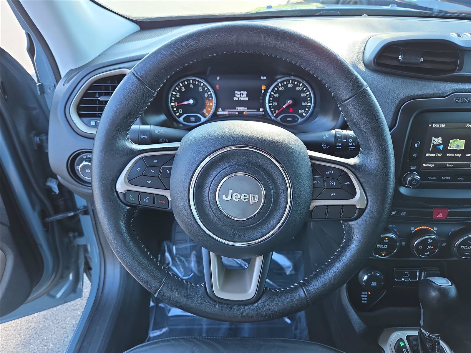 Used 2017 Jeep Renegade Limited AWD/4WD image 18