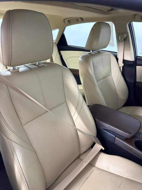 Used 2015 Toyota Avalon Limited FWD image 26