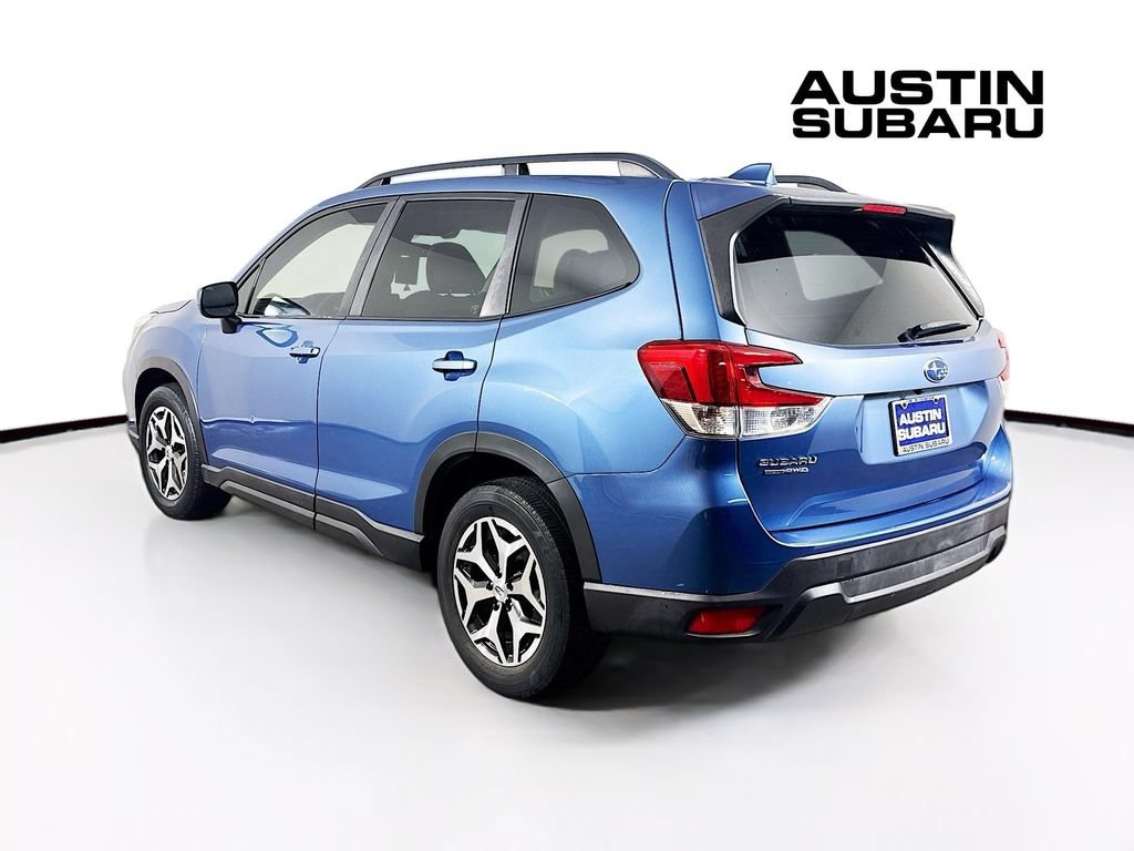 Used 2021 Subaru Forester Premium AWD/4WD image 5