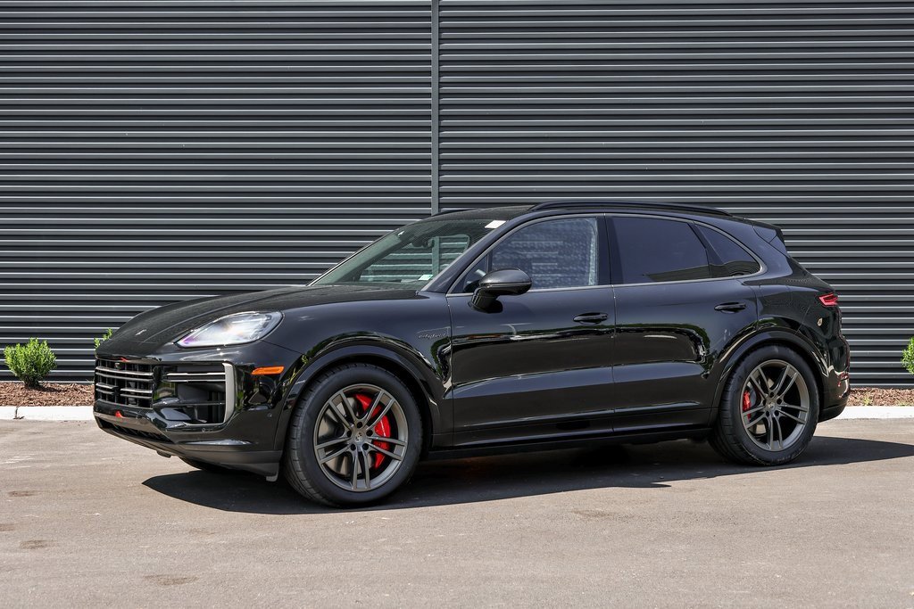New 2026 Porsche Cayenne Turbo image 1