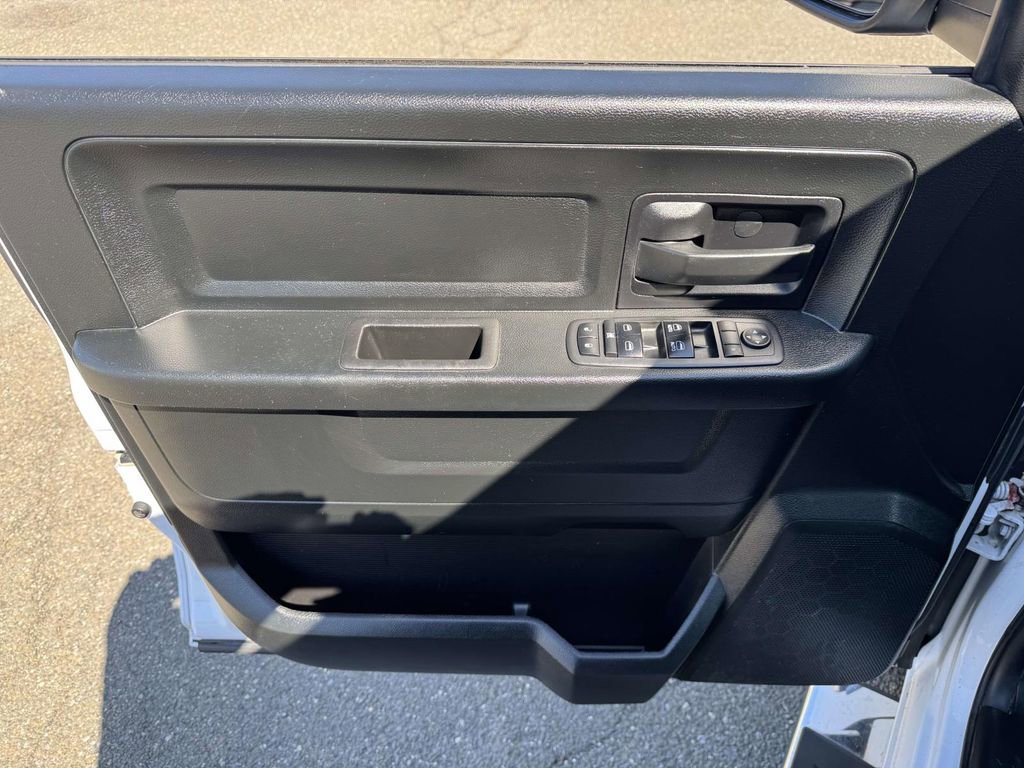 Used 2018 RAM 1500 Express w/ Express Value Package AWD/4WD image 14