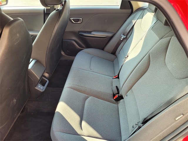 Used 2025 Kia K4 LXS image 8