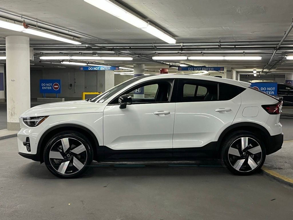 Used 2023 Volvo C40 P8 Recharge Ultimate w/ Protection Package Premier AWD/4WD image 29