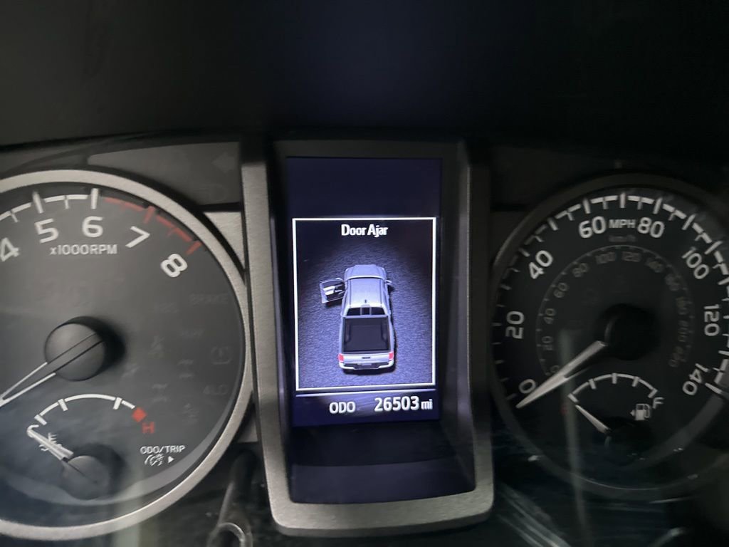 Used 2019 Toyota Tacoma TRD Sport w/ Technology Package image 13