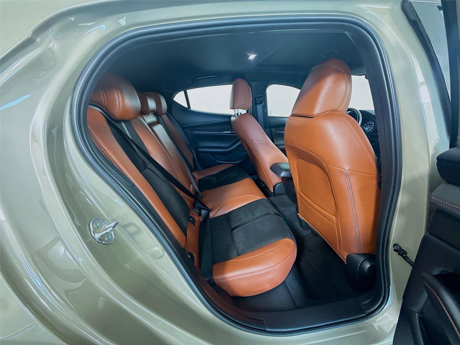 Used 2025 MAZDA MAZDA3 Carbon image 19