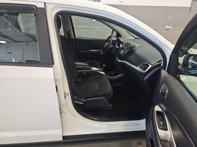 Used 2014 Dodge Journey American Value Package FWD image 25