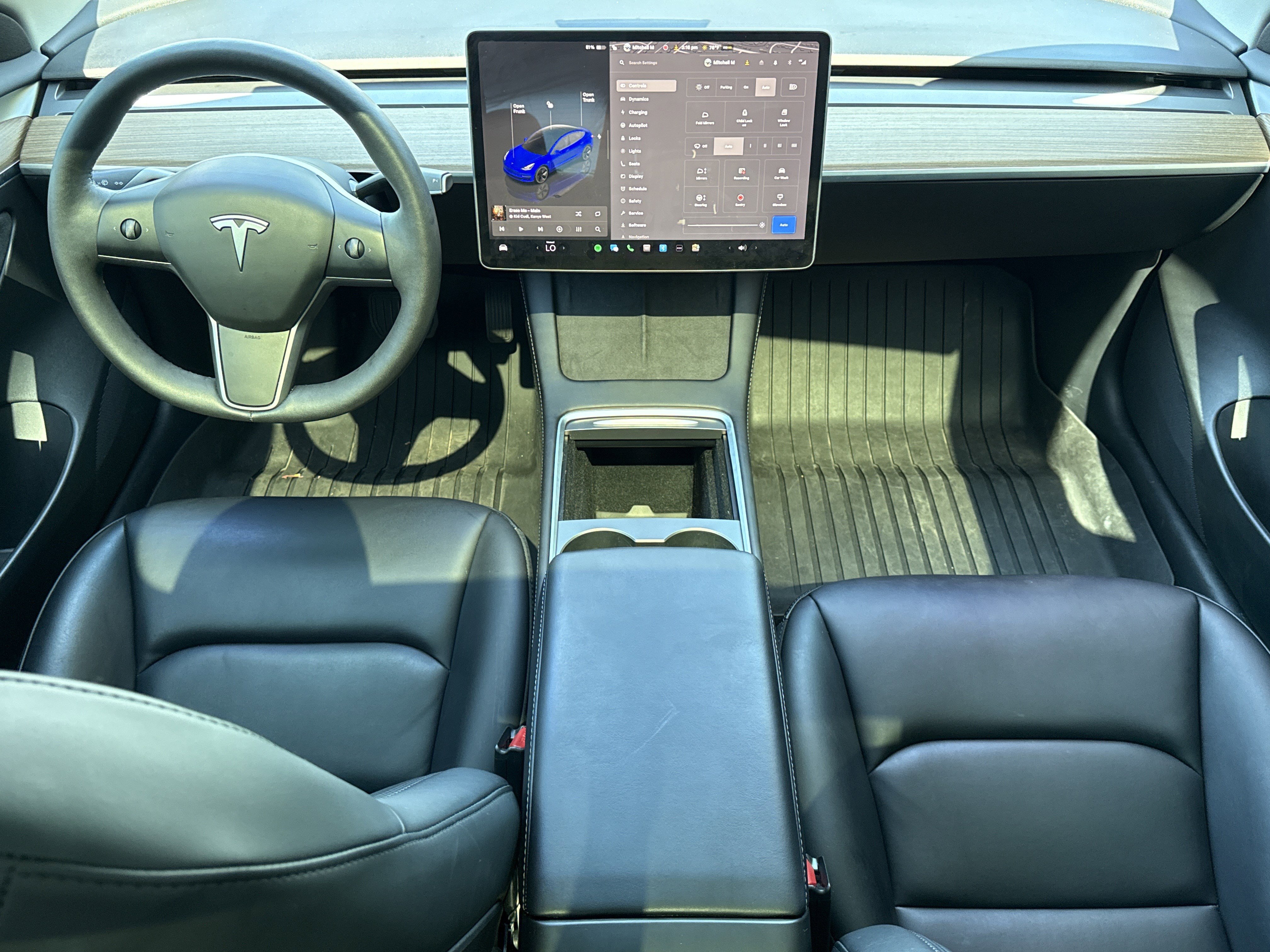 Used 2023 Tesla Model 3 Standard Range image 28