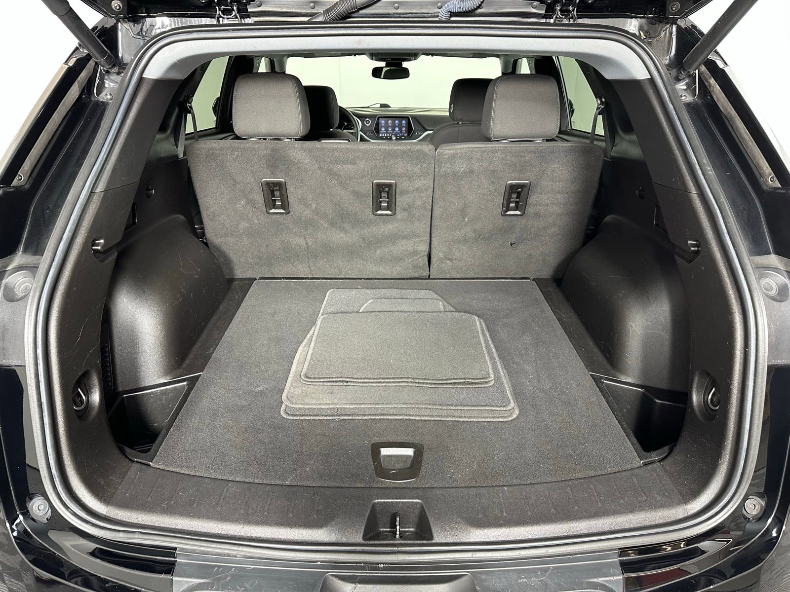 Used 2022 Chevrolet Blazer LT w/ Redline Edition AWD/4WD image 25