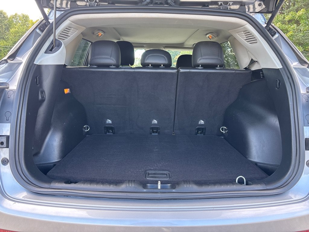 Used 2018 Jeep Compass Latitude w/ Popular Equipment Group FWD image 13