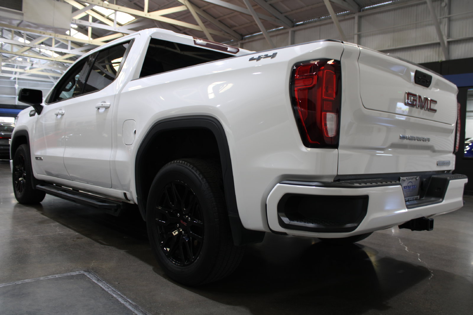Used 2021 GMC Sierra 1500 Elevation AWD/4WD image 8