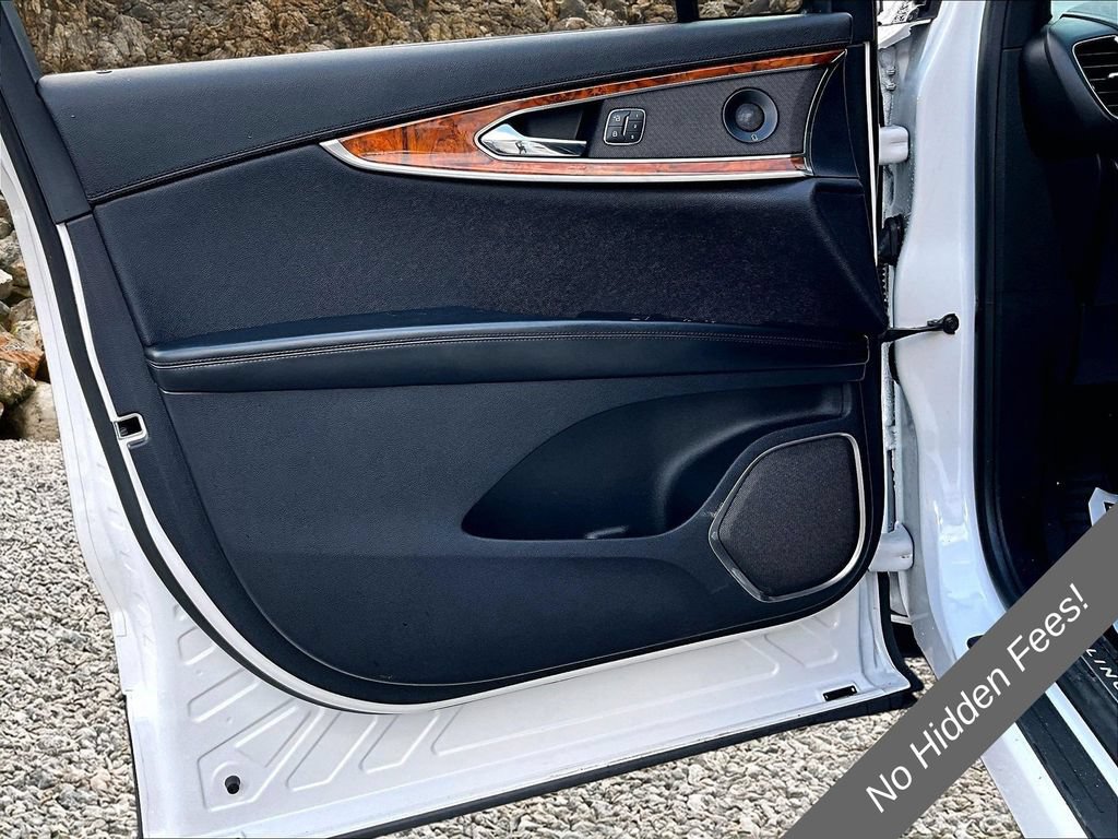 Used 2019 Lincoln Nautilus Reserve AWD/4WD image 19
