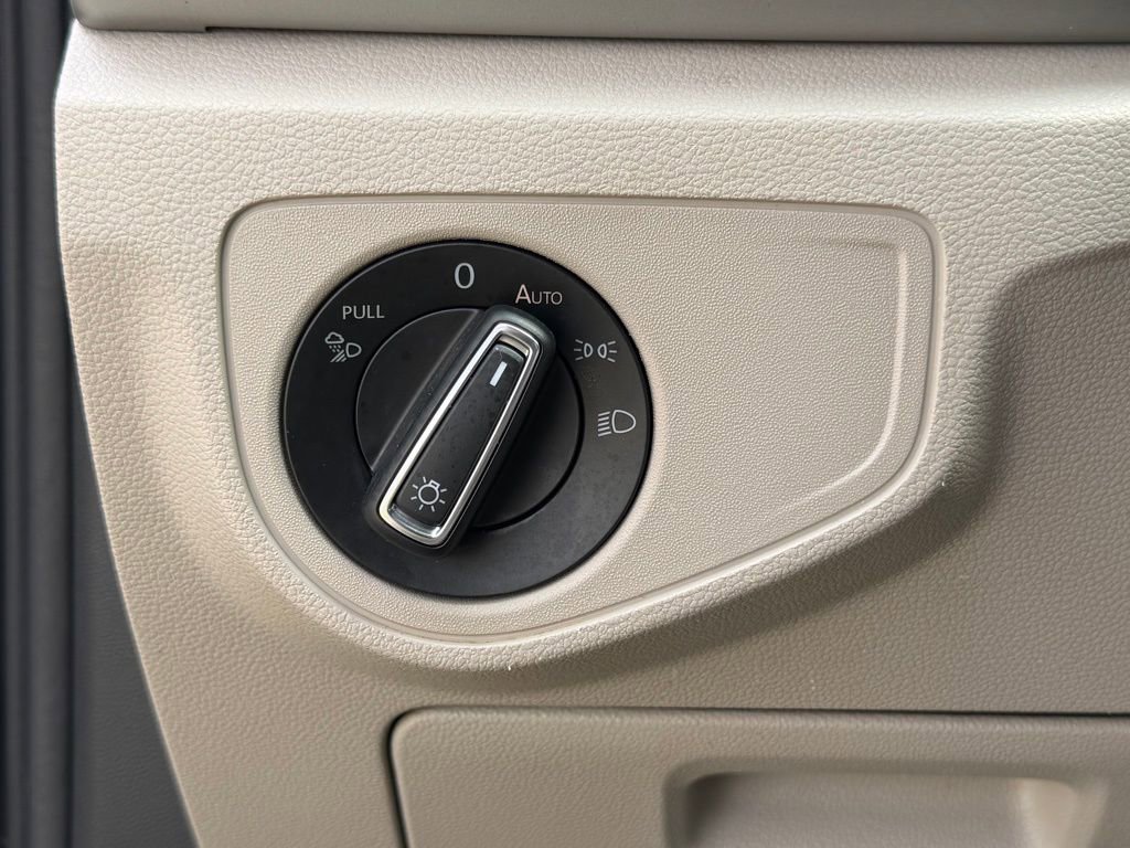 Used 2021 Volkswagen Atlas SEL image 27