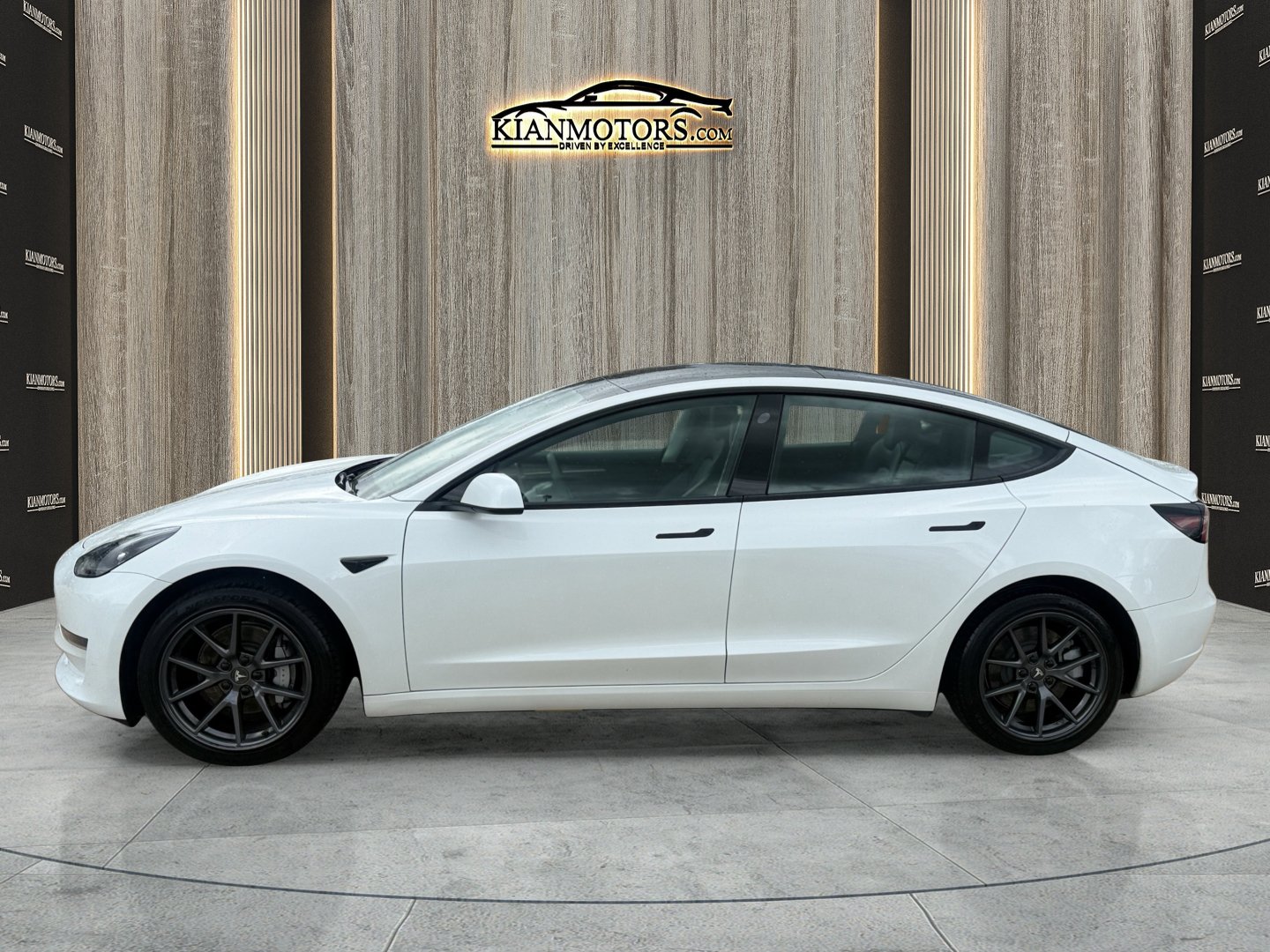 Used 2023 Tesla Model 3 Standard Range RWD image 7