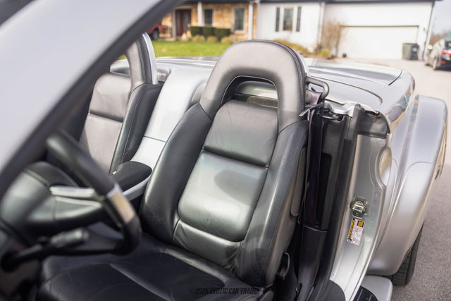 Used 2005 Chevrolet SSR w/ Preferred Equipment Group image 38