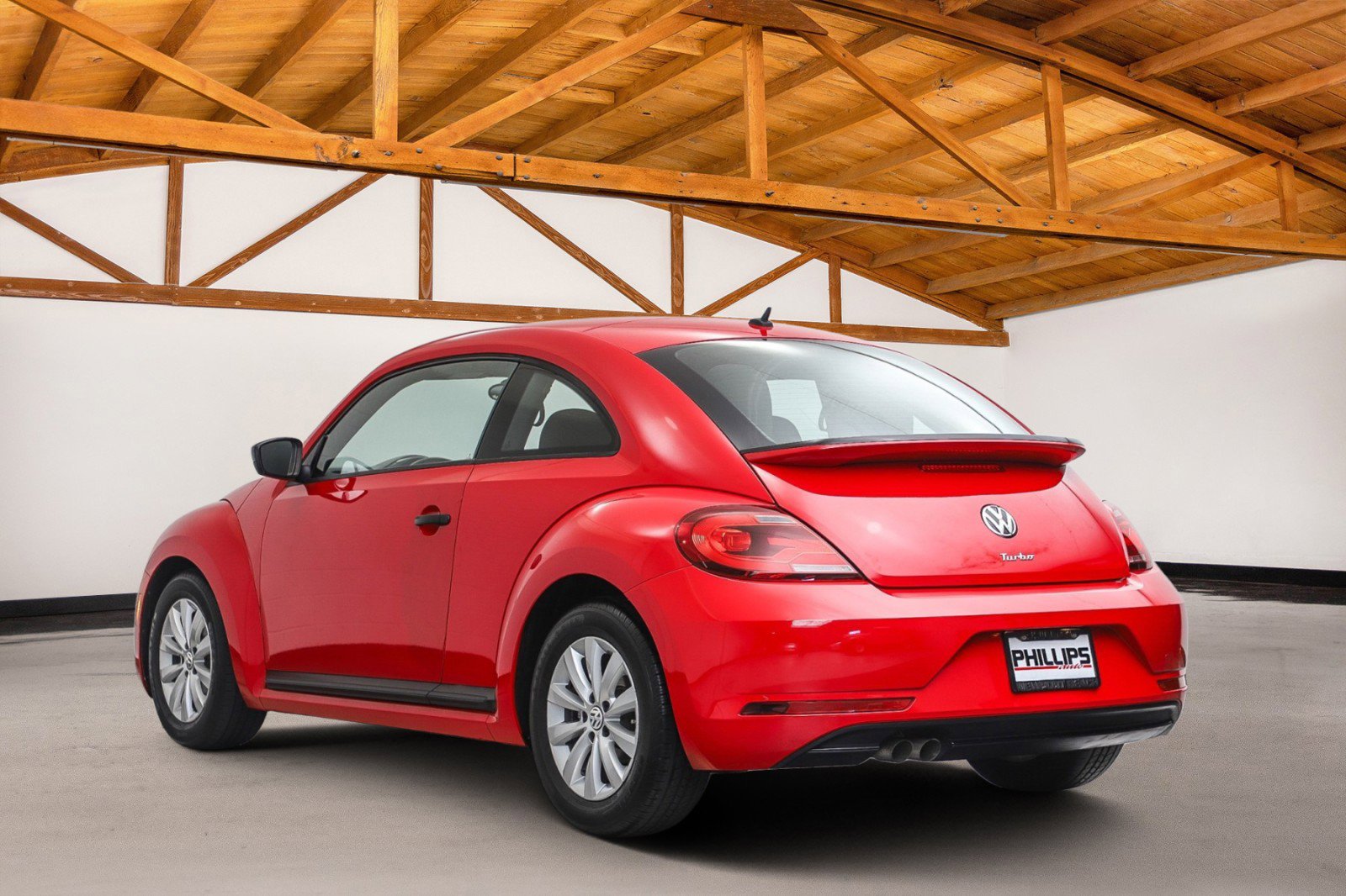 Used 2018 Volkswagen Beetle 2.0T S FWD image 3