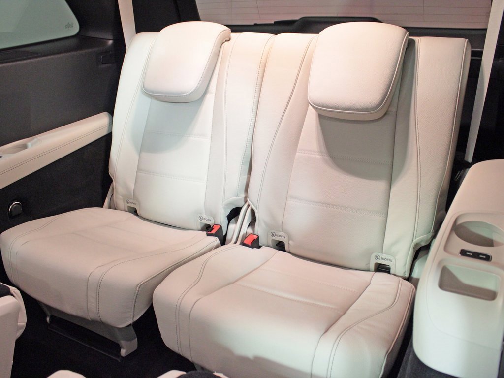 New 2026 Mercedes-Benz GLS 450 4MATIC image 33