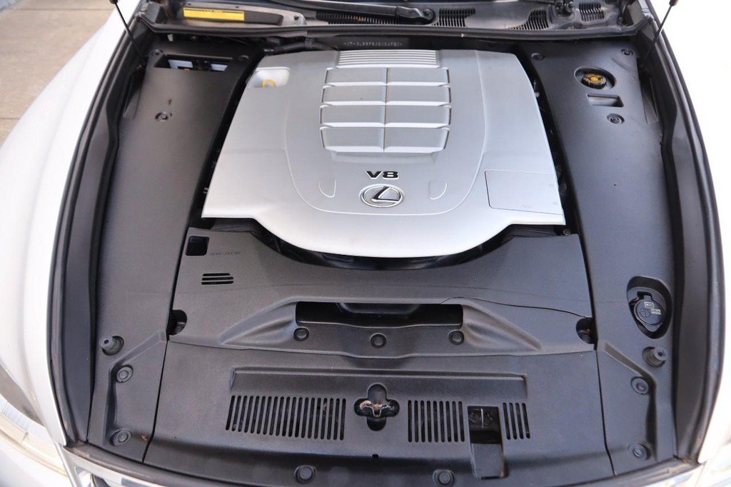 Used 2016 Lexus LS 460 AWD w/ Comfort Package image 30