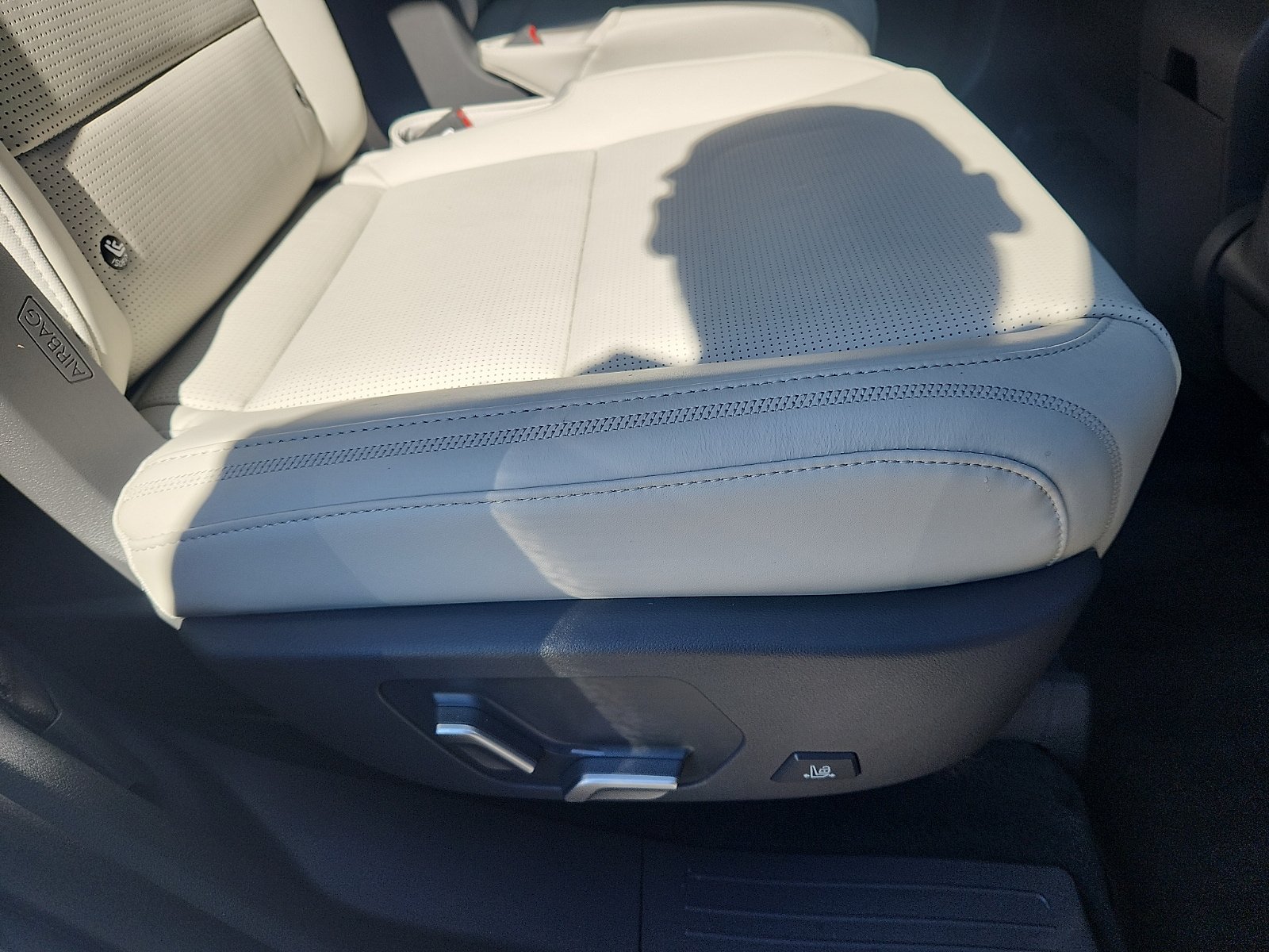 New 2025 Hyundai Santa Fe Calligraphy AWD/4WD image 32