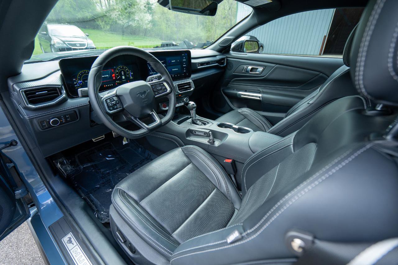Used 2024 Ford Mustang GT Premium w/ GT Performance Package RWD image 13