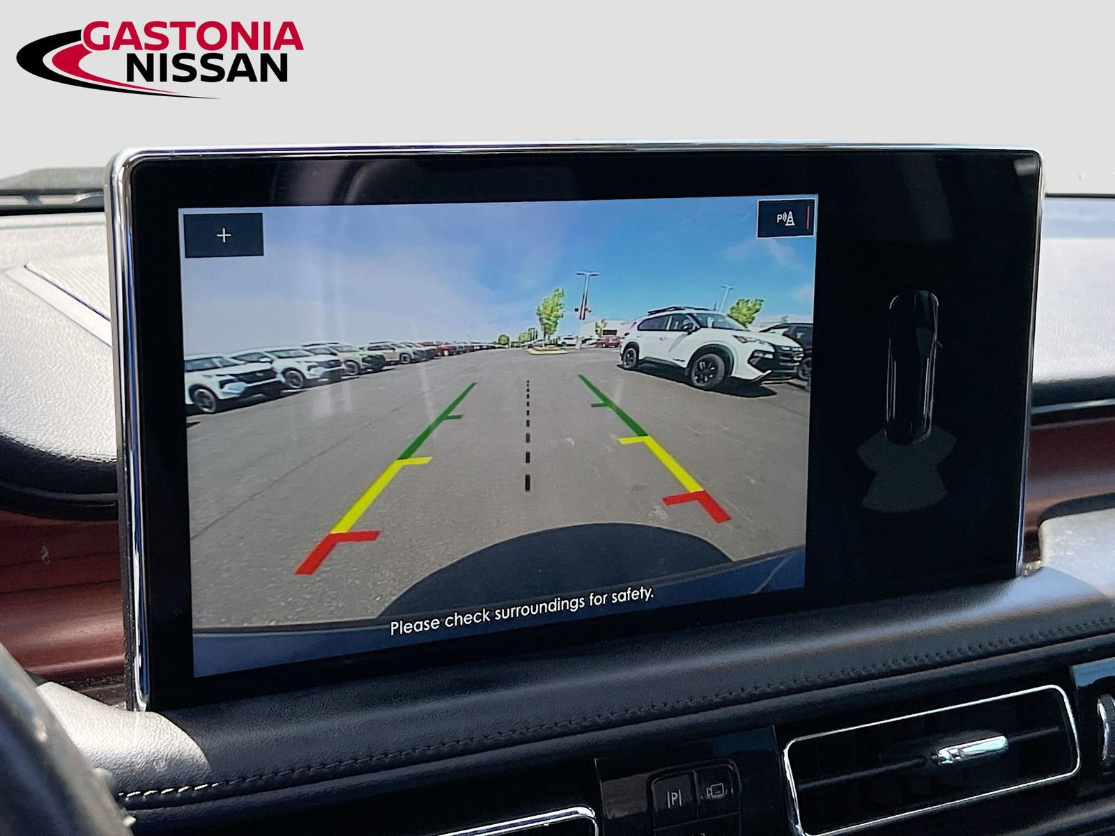 Used 2022 Lincoln Nautilus Reserve w/ Monochromatic Package image 18