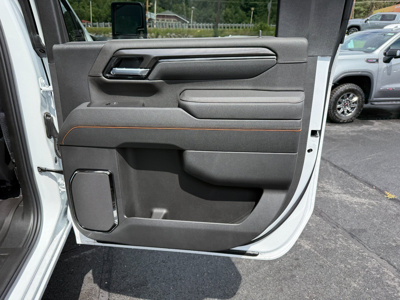 New 2026 GMC Sierra 2500 AT4 w/ AT4 Preferred Package AWD/4WD image 22