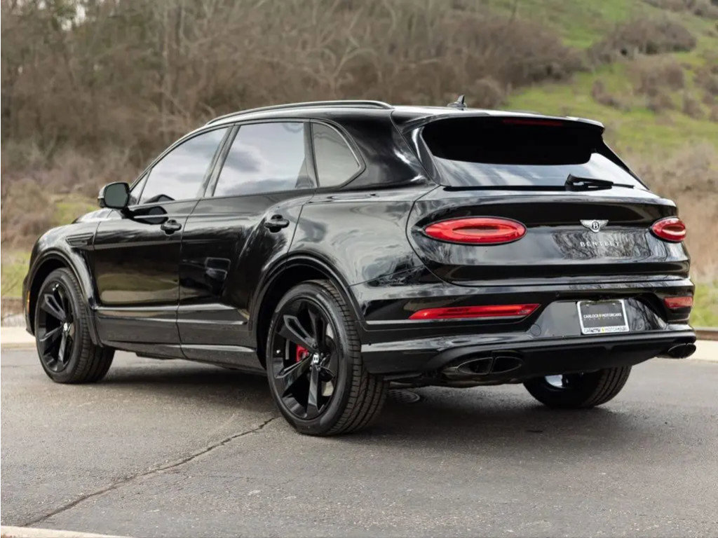 Used 2025 Bentley Bentayga V8 image 9