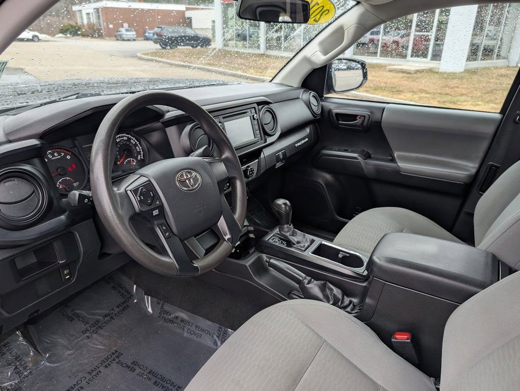 Used 2016 Toyota Tacoma SR w/ SR Convenience Package image 14
