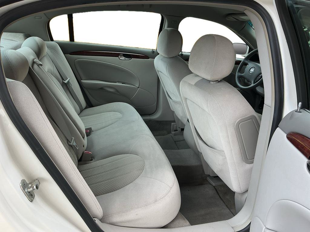 Used 2007 Buick Lucerne CX FWD image 8